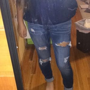 American Eagle Ripped Jeans Size 4 High Waisted
